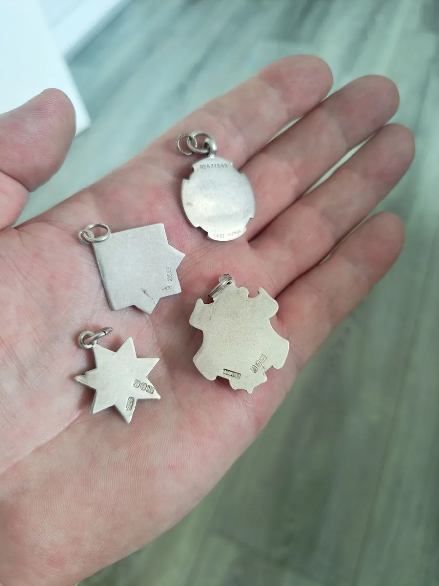 Four Antique Sterling silver hallmark fobs - Image 3