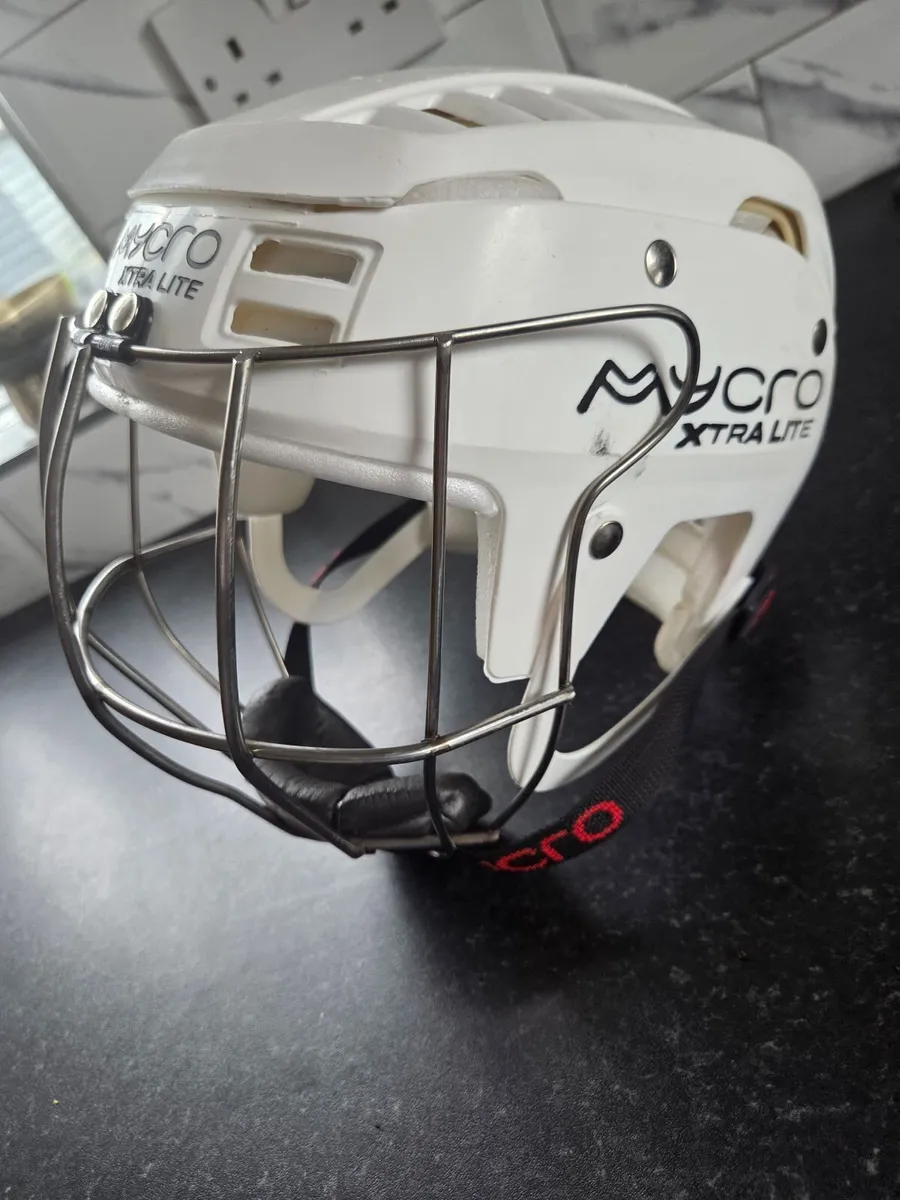 Mycro Xtra Lite Hurling/ Camogie Helmet - Image 1