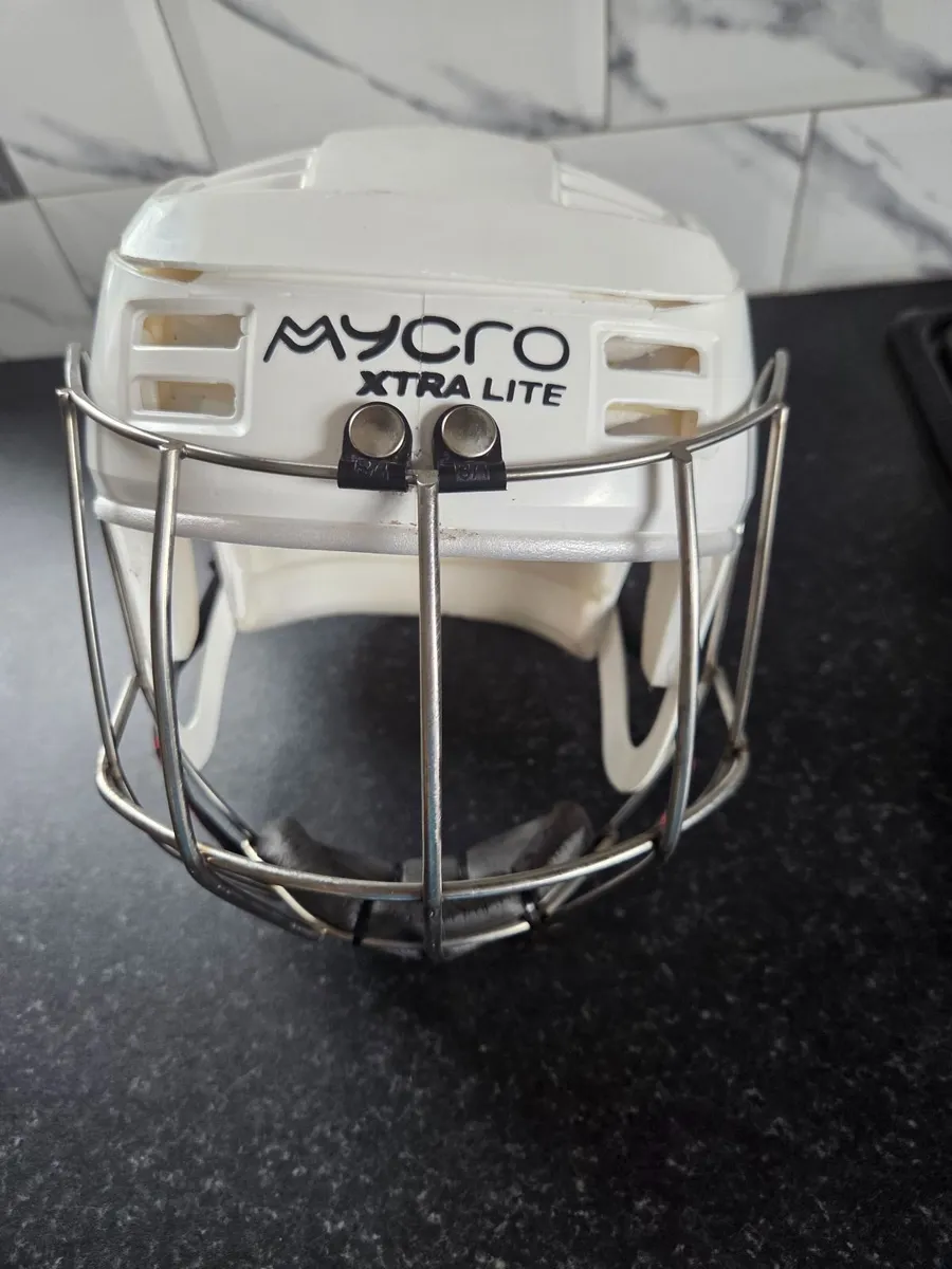 Mycro Xtra Lite Hurling/ Camogie Helmet - Image 3