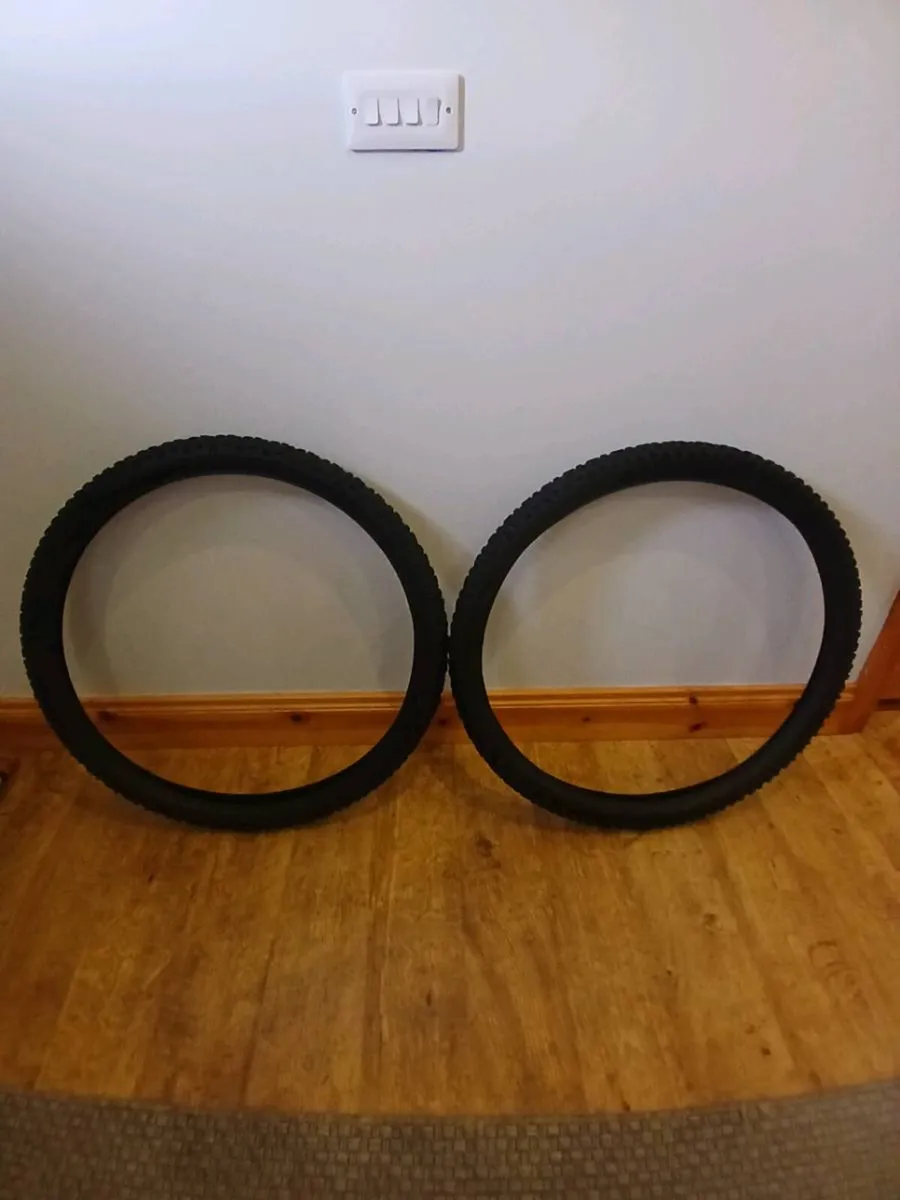 Mountain Bike Tyres and Tubes - Image 2