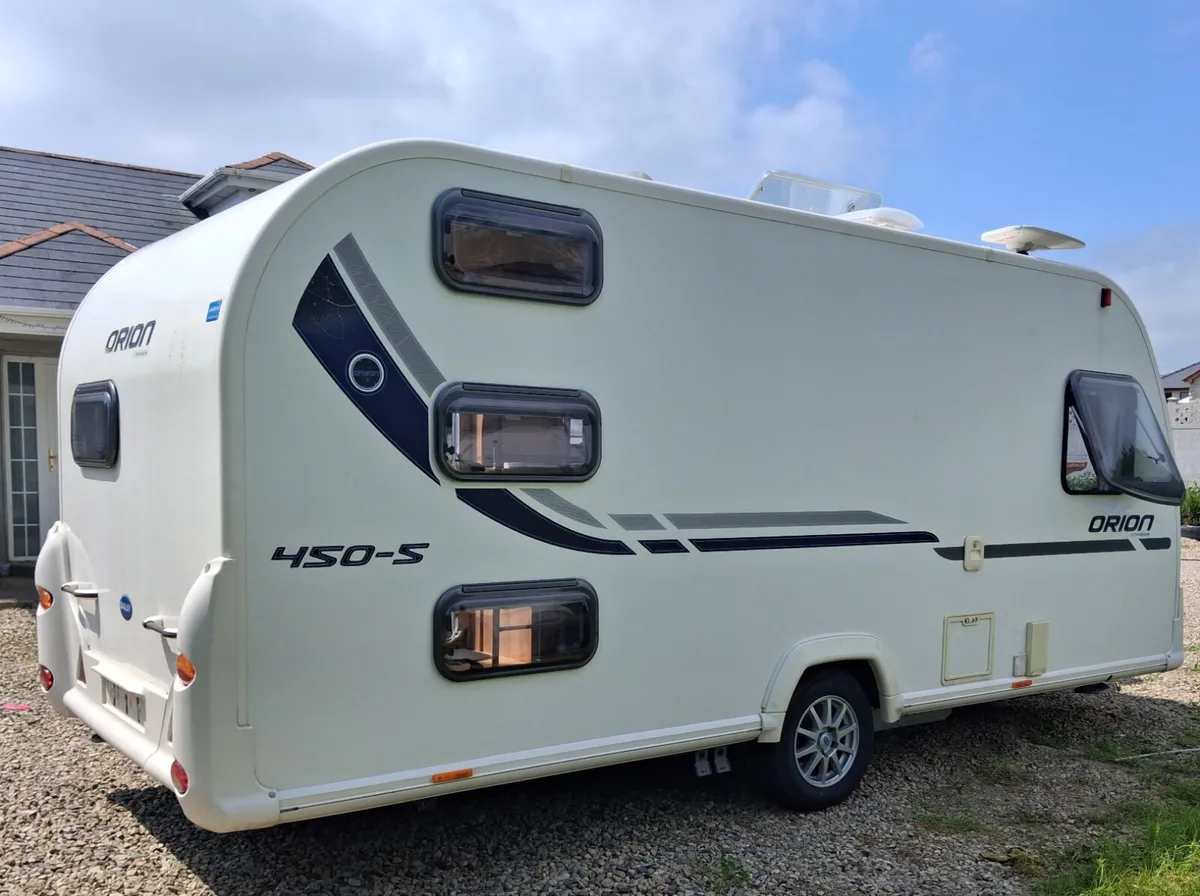 Caravan - Image 2
