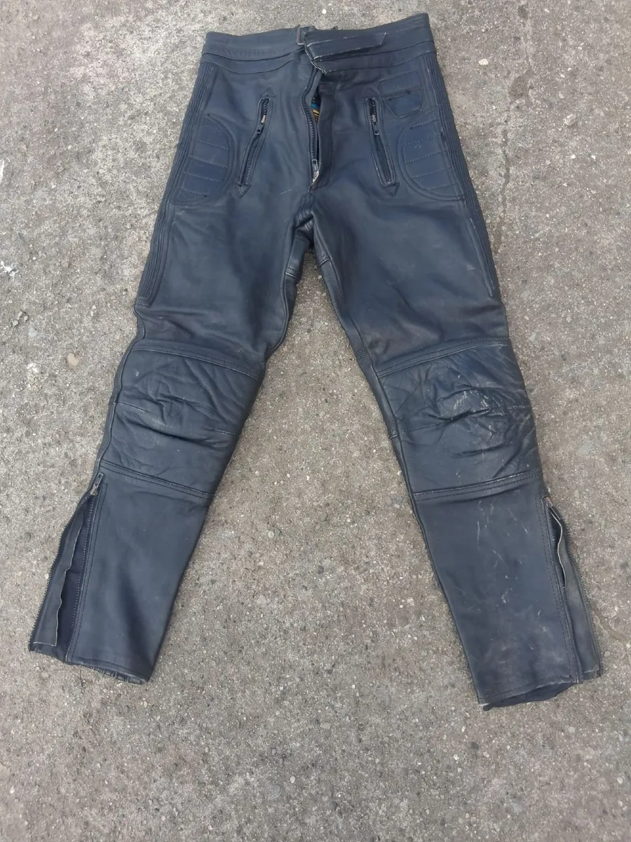Leather biker pants and helmet - Image 4