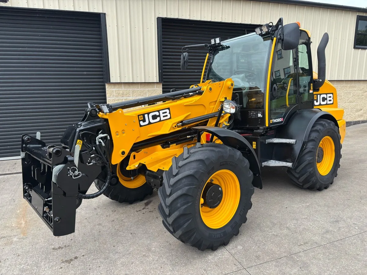 LATE 2022 JCB TM 320s - Image 2