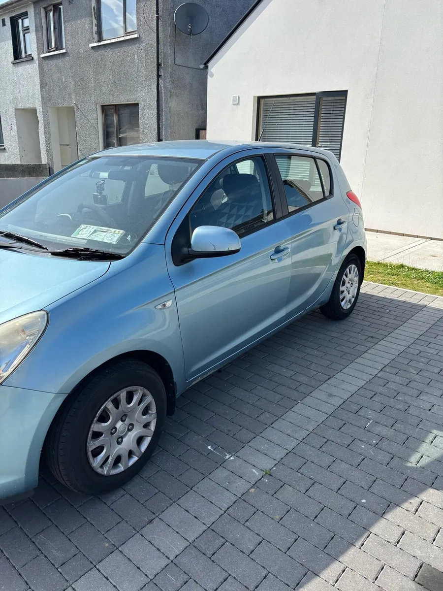 Hyundai I 10 - Image 2