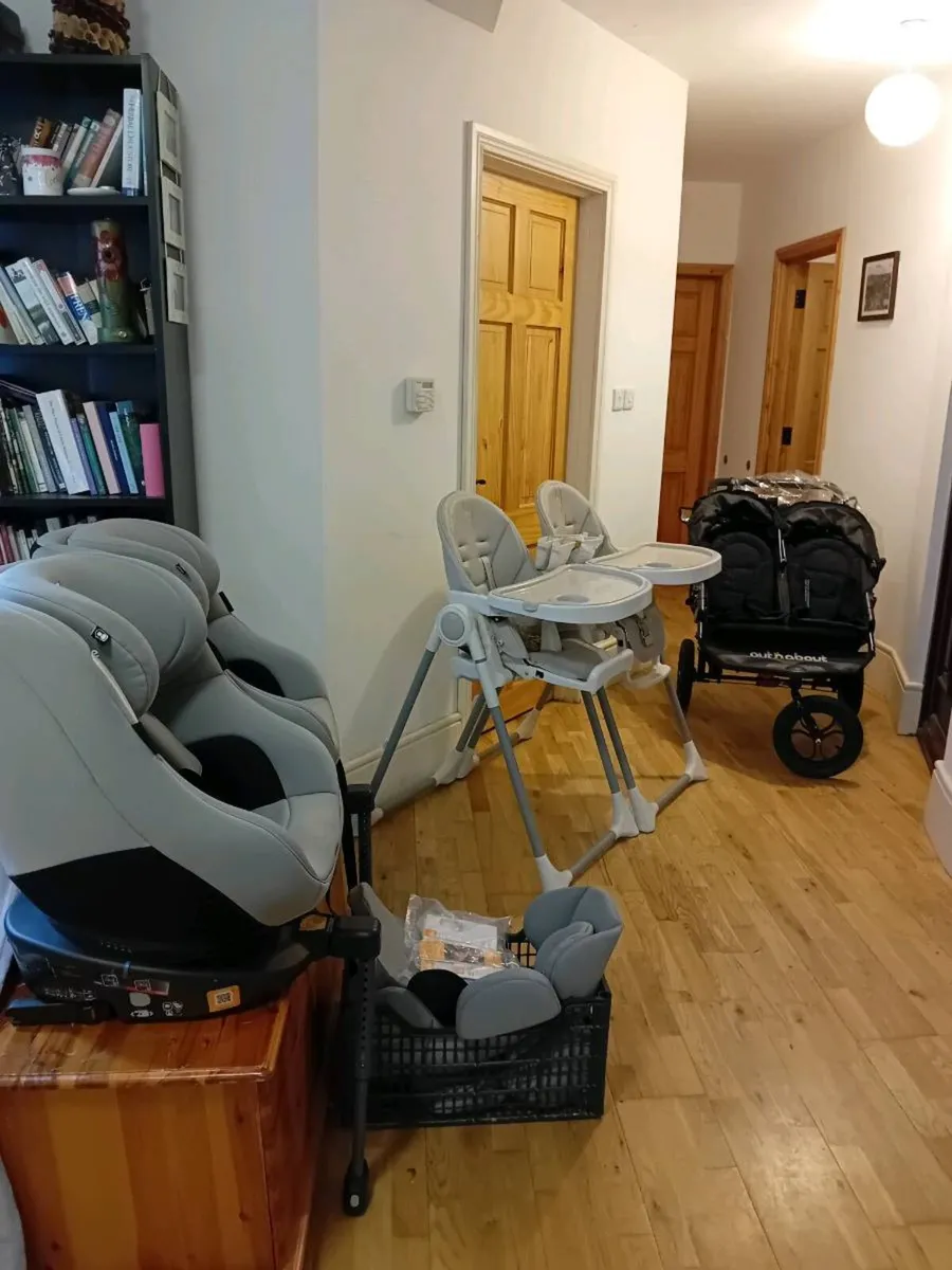 Joie 360 Spin Car Seats/Highchairs/OutnAbout - Image 1