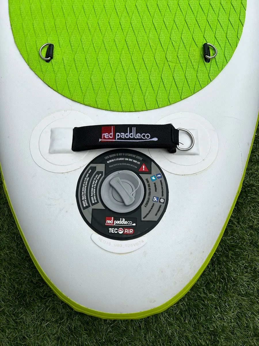 RED VOYAGER 12.6 STAND-UP PADDLEBOARD. - Image 3