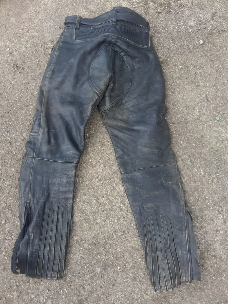 Leather pants and helmet - Image 2