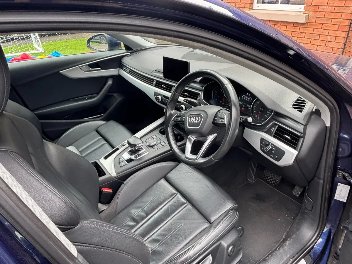 Audi A4 - Image 2