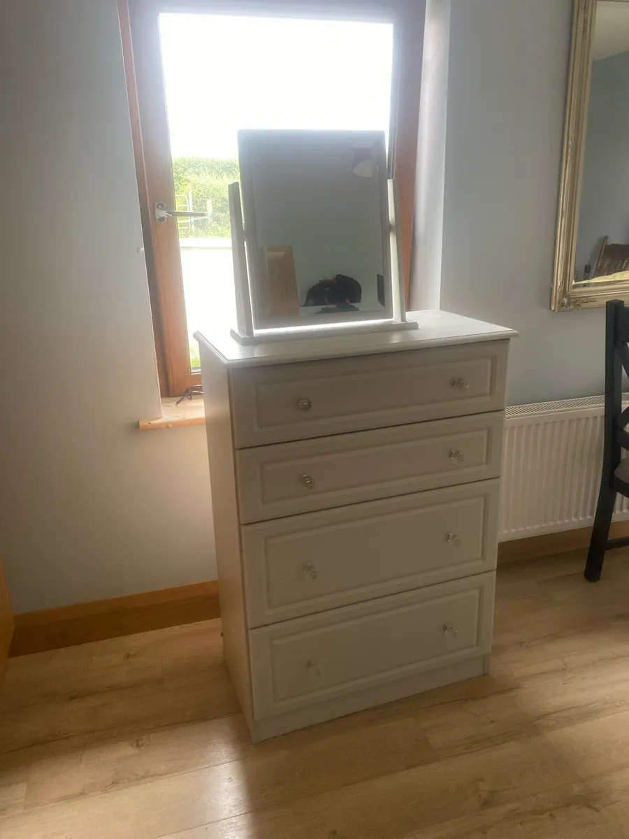 Chest of drawers - Image 3