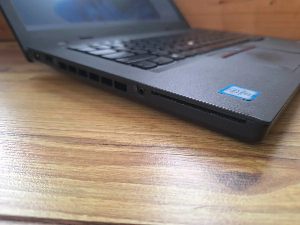 Lenovo Thinkpad T460p - Image 4