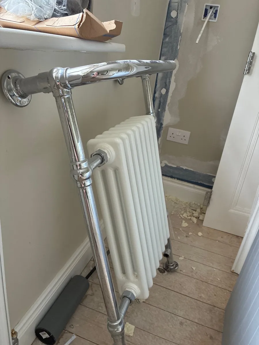 Traditional Chrome Heated Towel Rail Radiator - Image 2