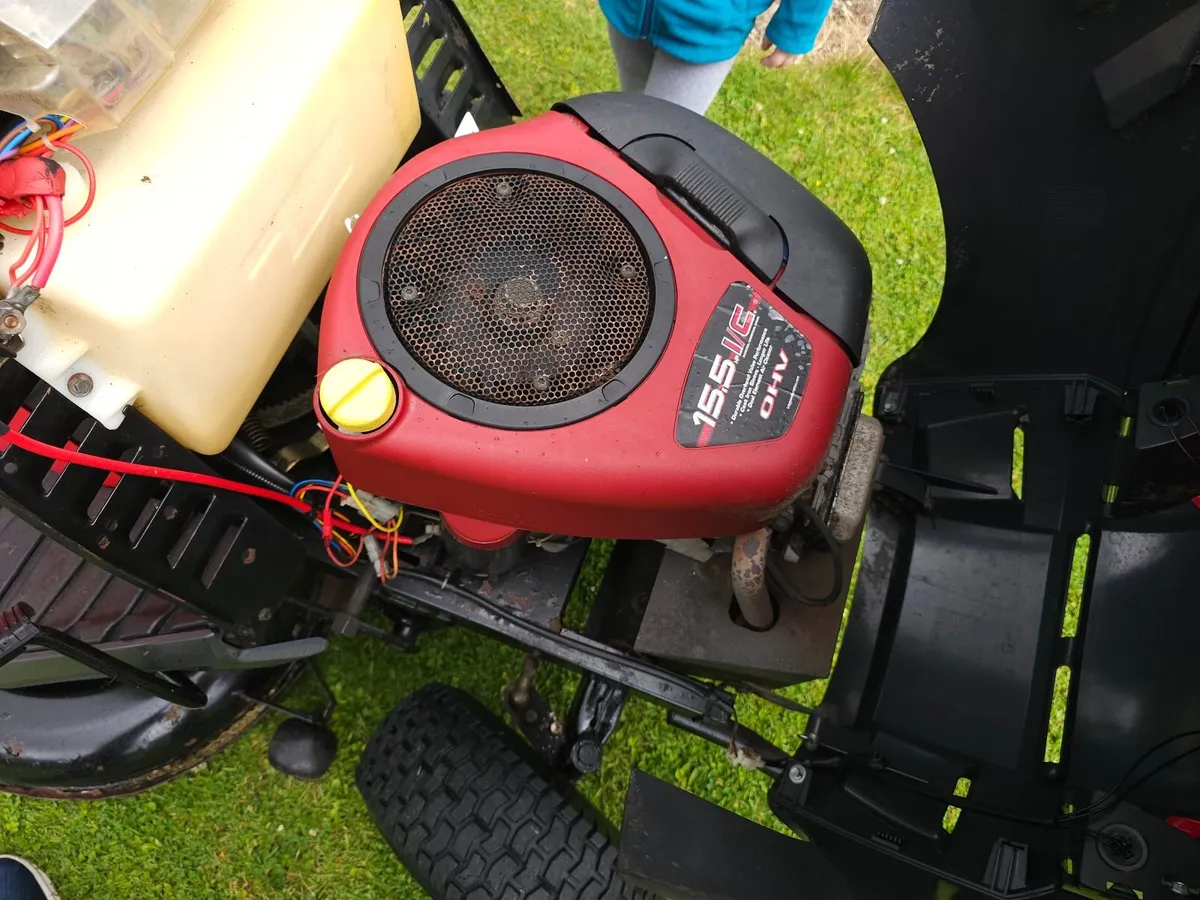 Castelgarden PTX series ride-on mower - Image 2