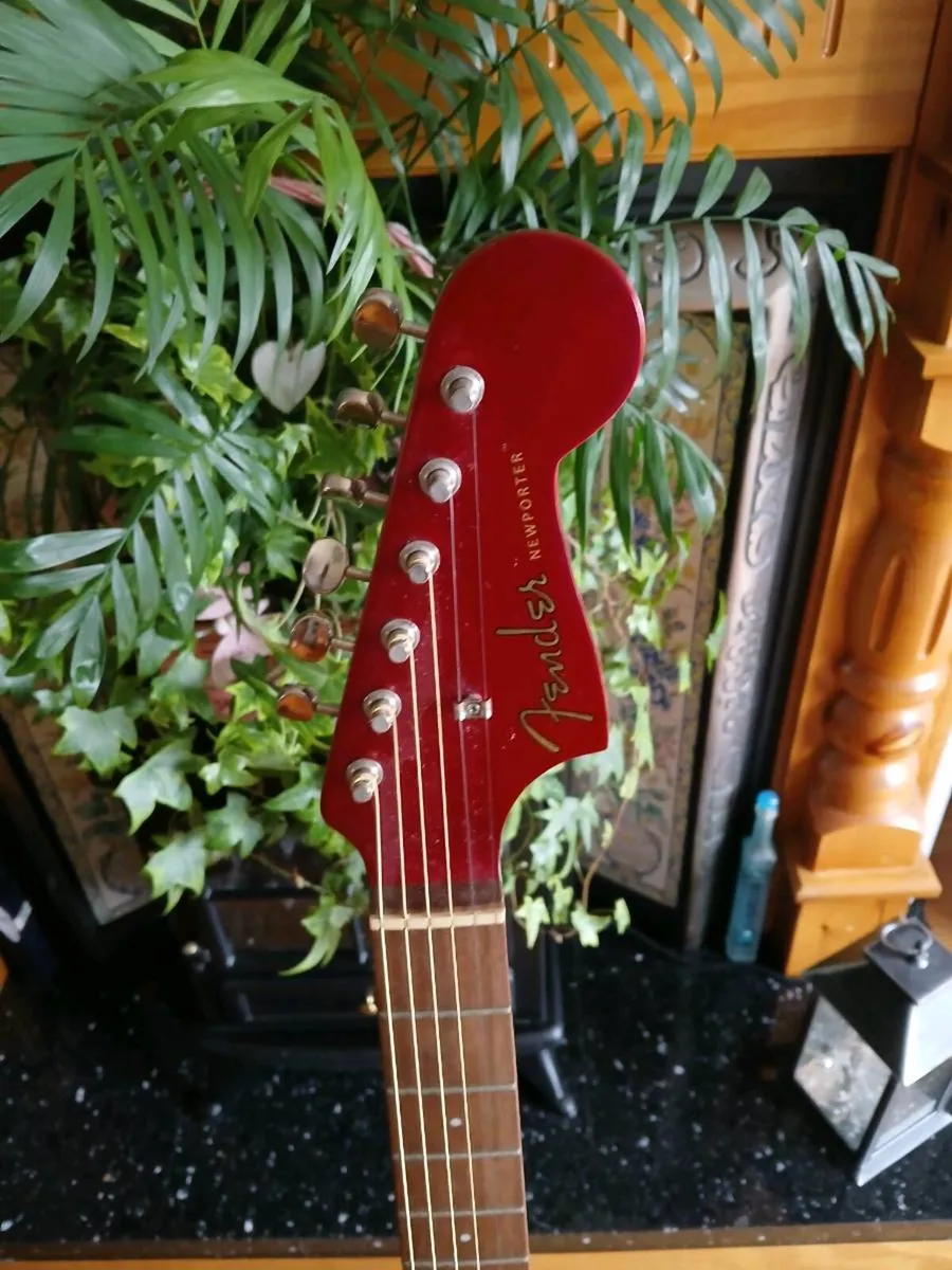 Fender California Series Newporter Player - Image 2