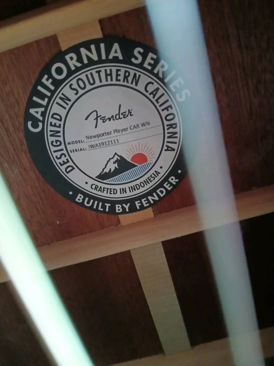 Fender California Series Newporter Player - Image 4