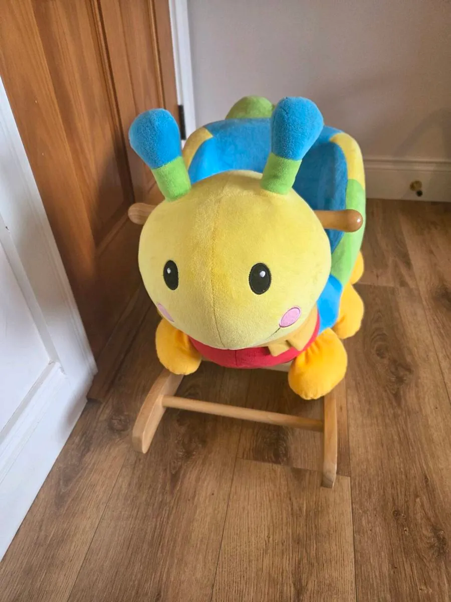 Wooden baby rocking caterpillar - Image 2
