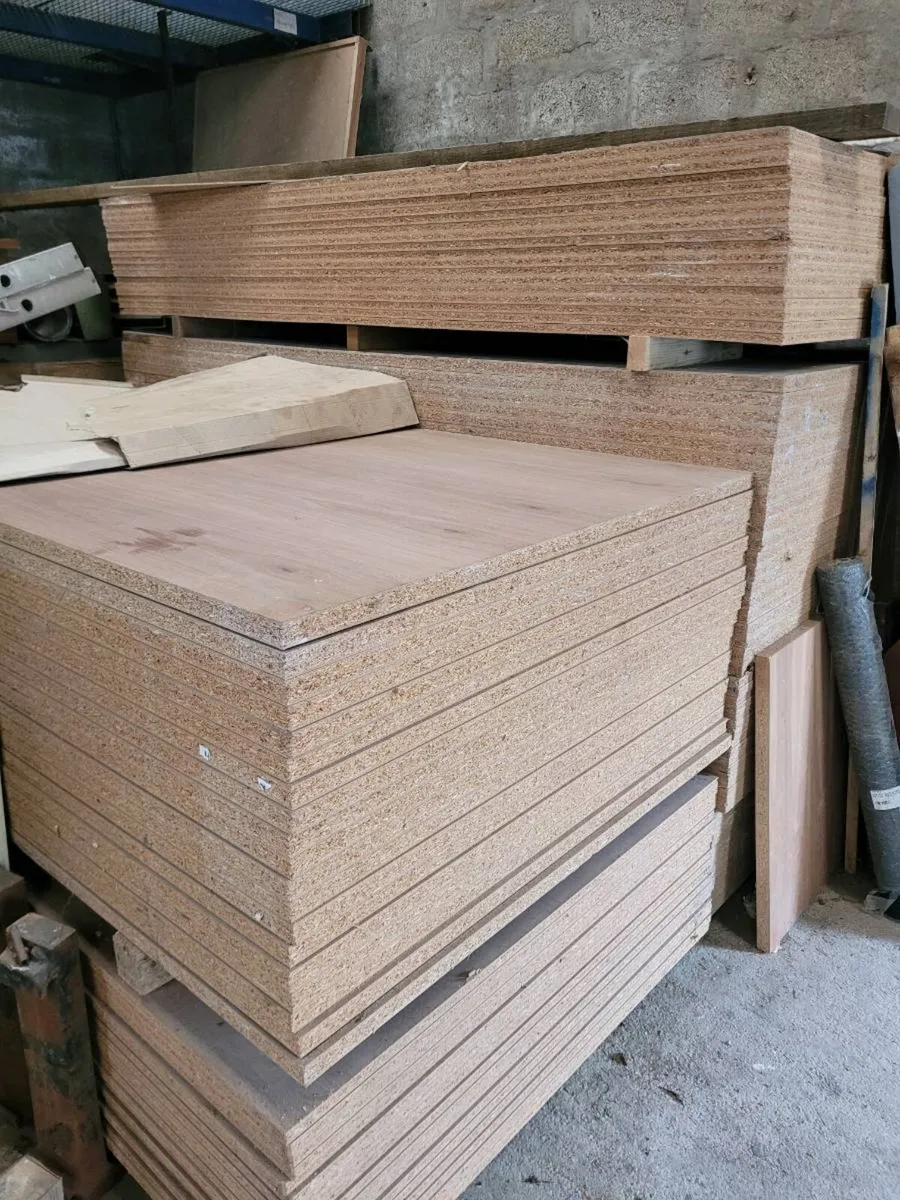 Walnut Chipboard