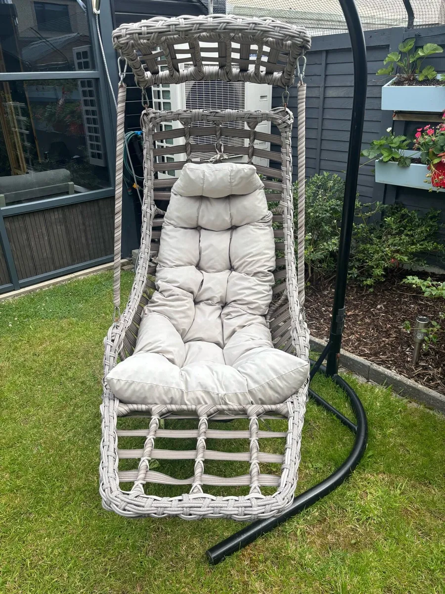 Egg chair - Image 2