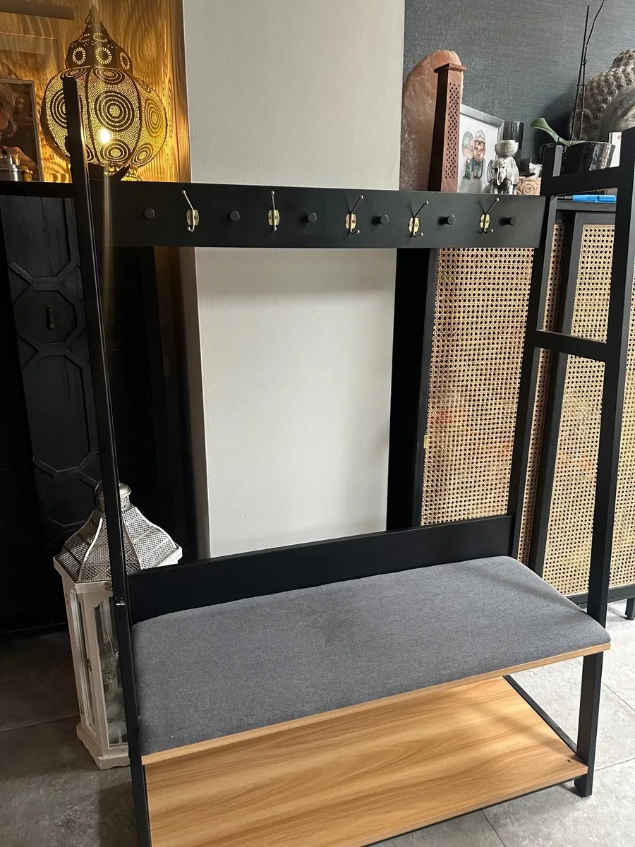Coat rack with seat nearly new - Image 2