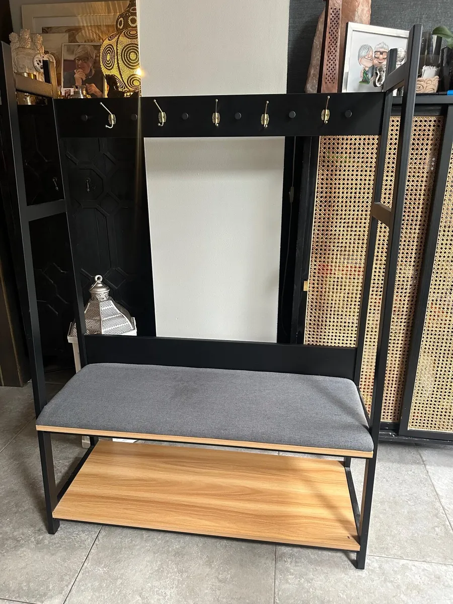 Coat rack seat - Image 1