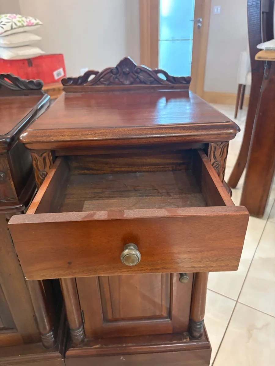 Solid Mahogany bedside table/locker - Image 3
