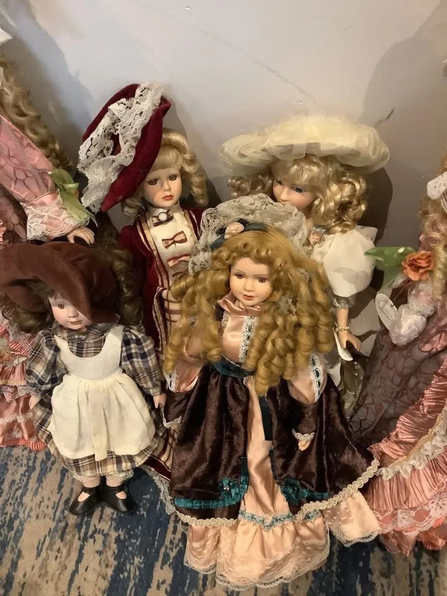 Vintage porcelain dolls - Image 2