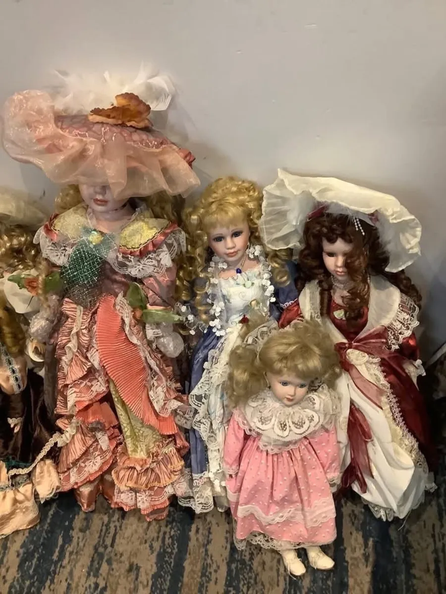 Vintage porcelain dolls - Image 3