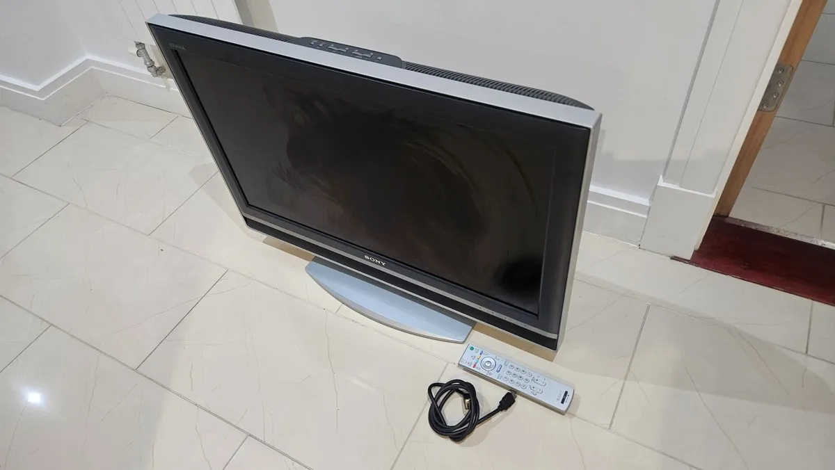 SONY Bravia 32" LCD TV - Image 4