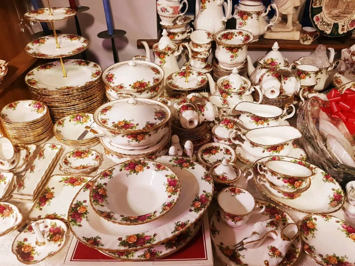 Roya albert quality original china - Image 1