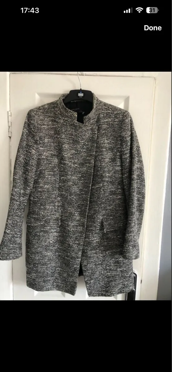 Ladies Zara coat size L €10 - Image 2