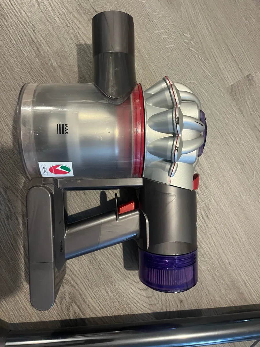 Dyson V8 - Image 2