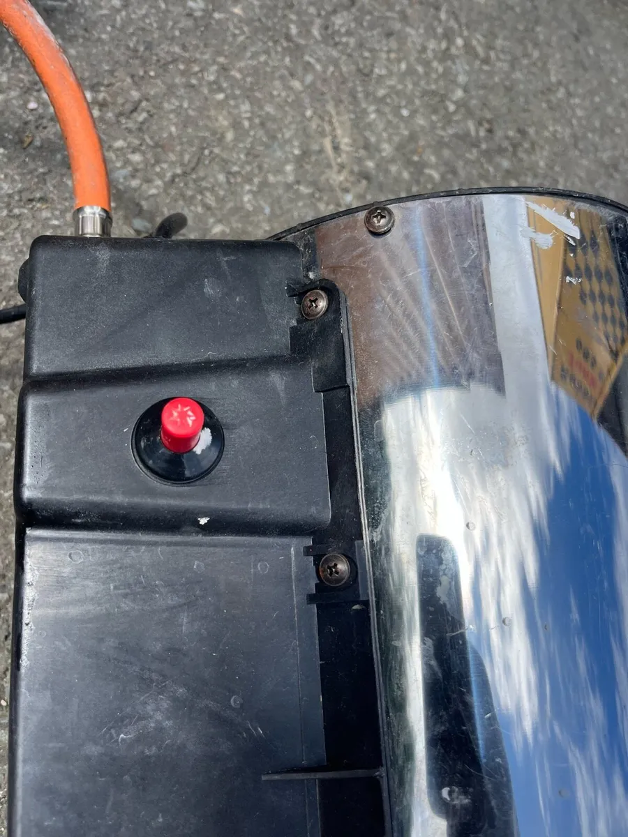 Gas heater - Image 2