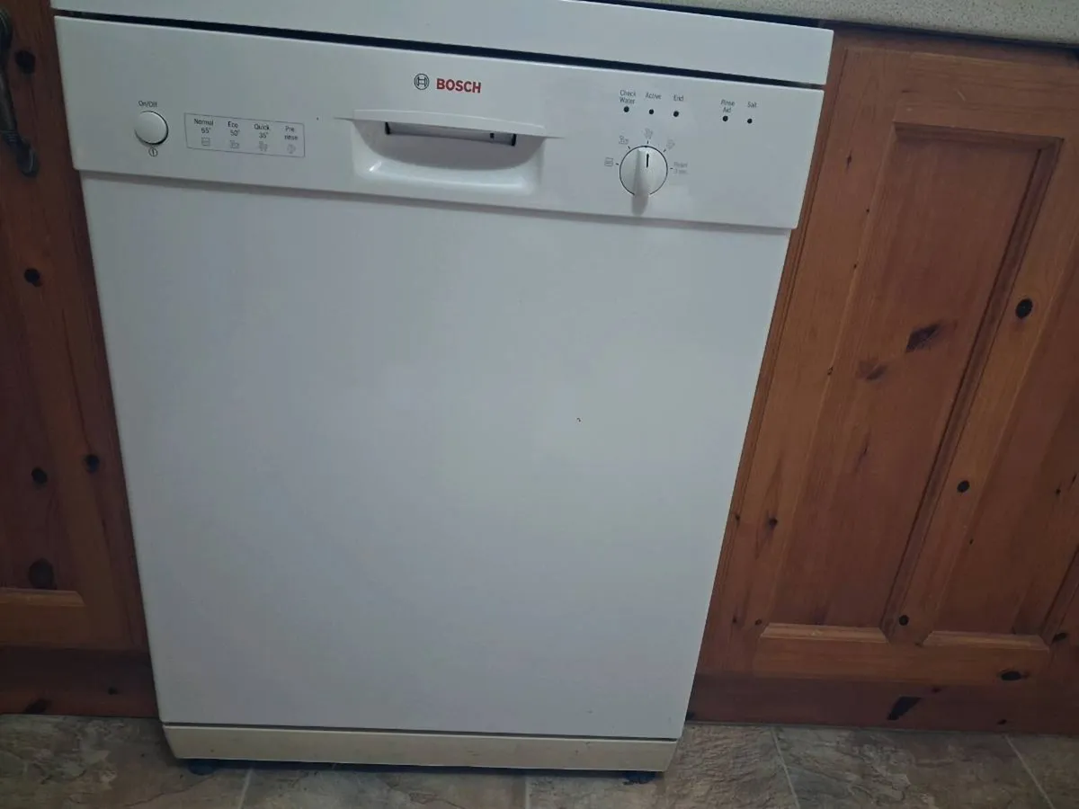 Dishwasher - Image 2