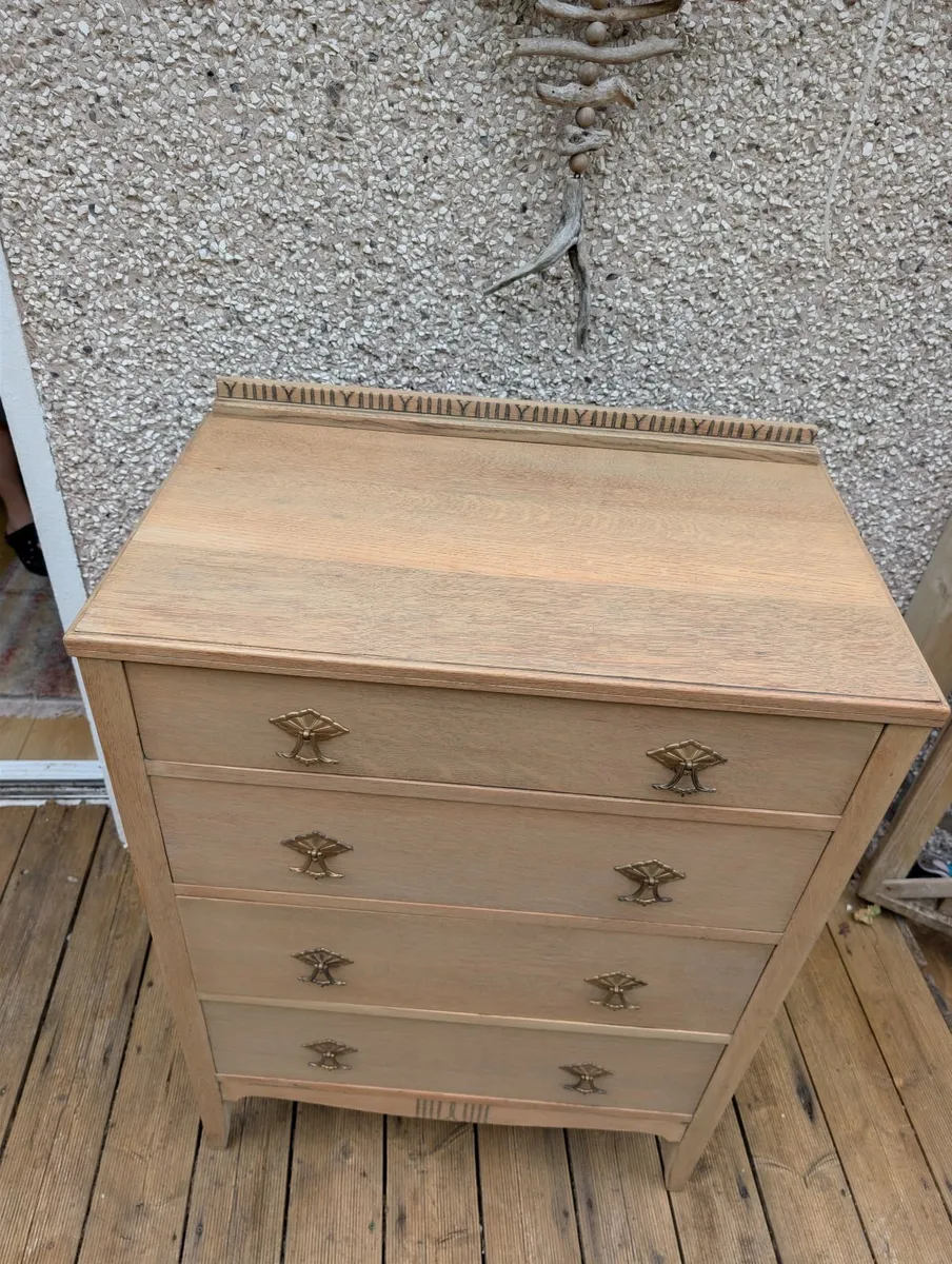 Vintage oak chest of drawers - Image 4