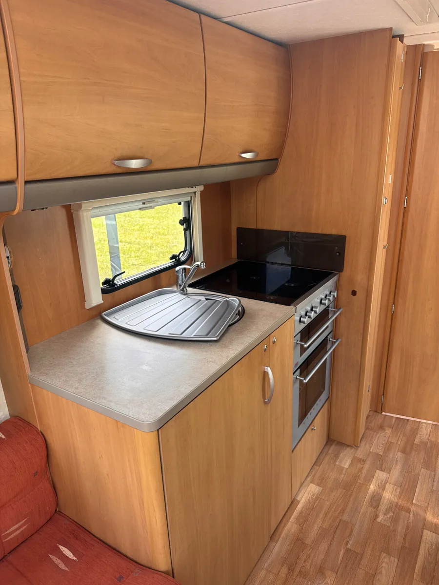 ✨STUNNING SWIFT CHARISMA 2 BERTH✨ - Image 4