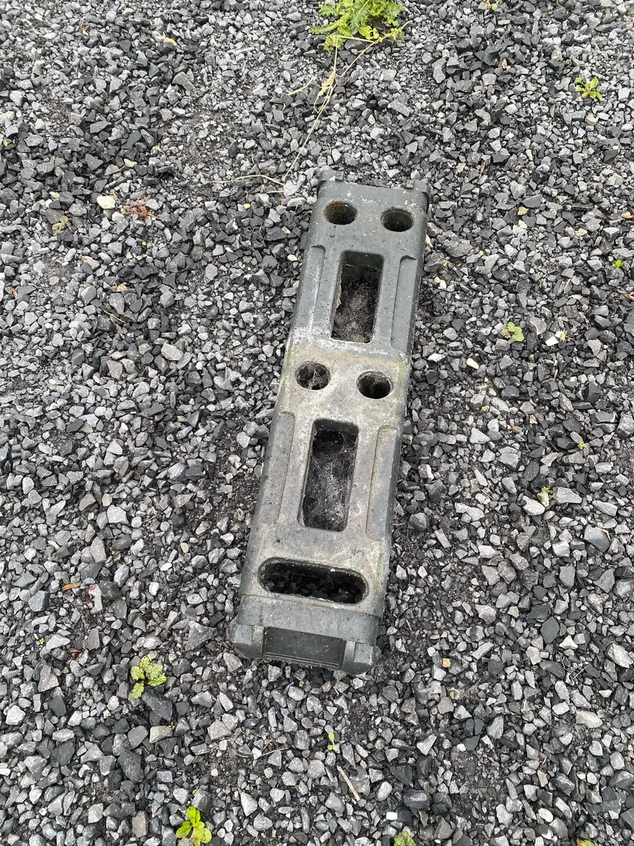 Heras Fencing and Fence Feet and Couplers - Image 4