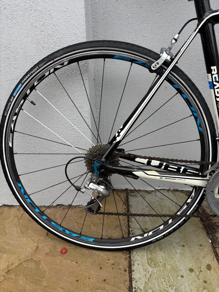 Cube Peloton road bike 58cm - Image 3
