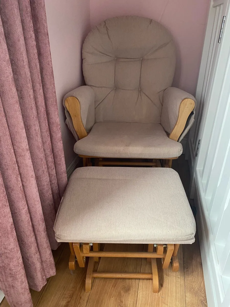 Babylo Glider and Footstool Feeding Rocking Chair