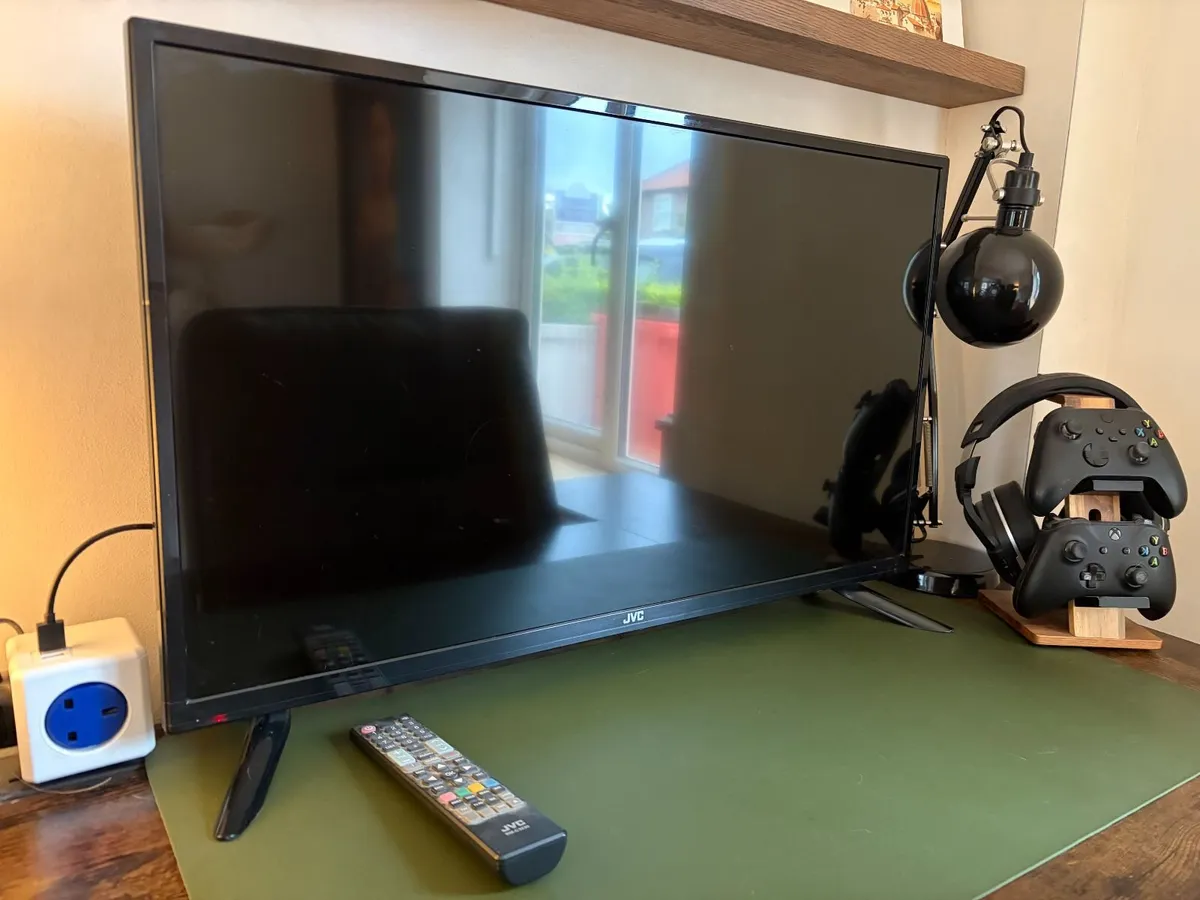JVC 32" LED TV (with Remote Control) - Image 1