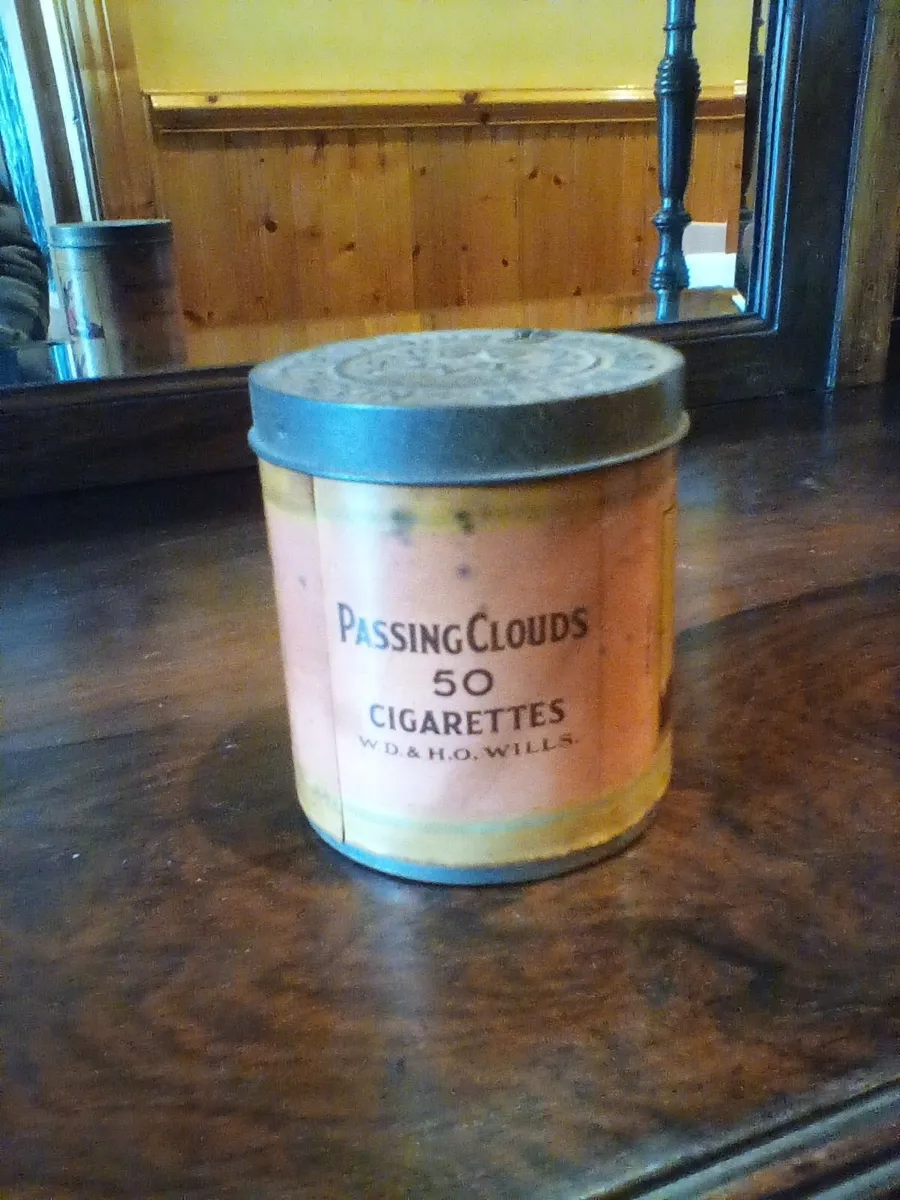 Vintage passing clouds tin - Image 1