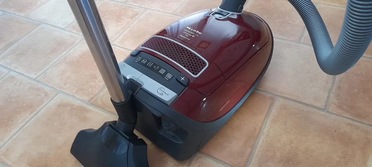 C&D Miele vacuum/Hoover cleaner - Image 3