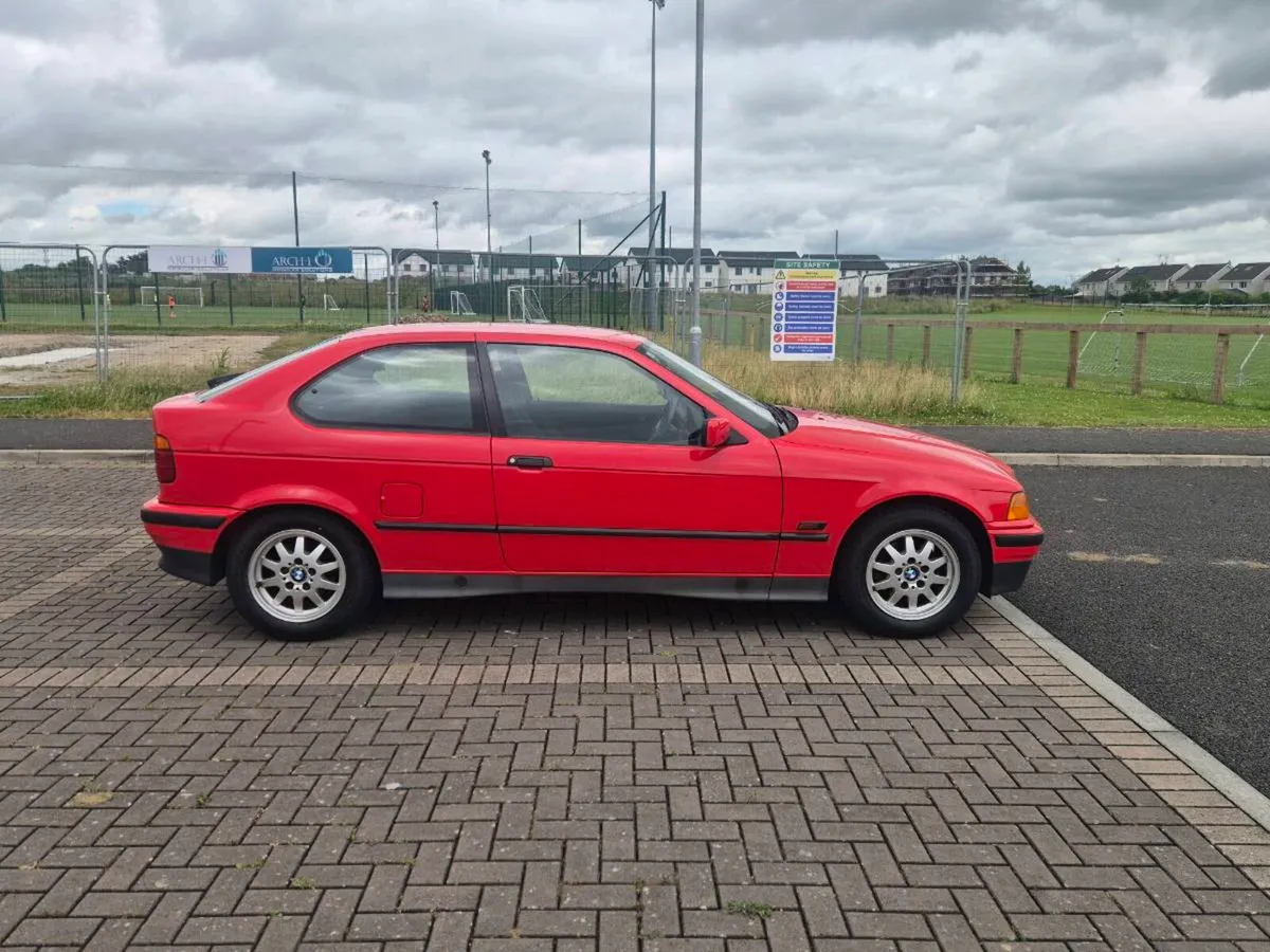 1995 bmw e36 318ti jap import - Image 2
