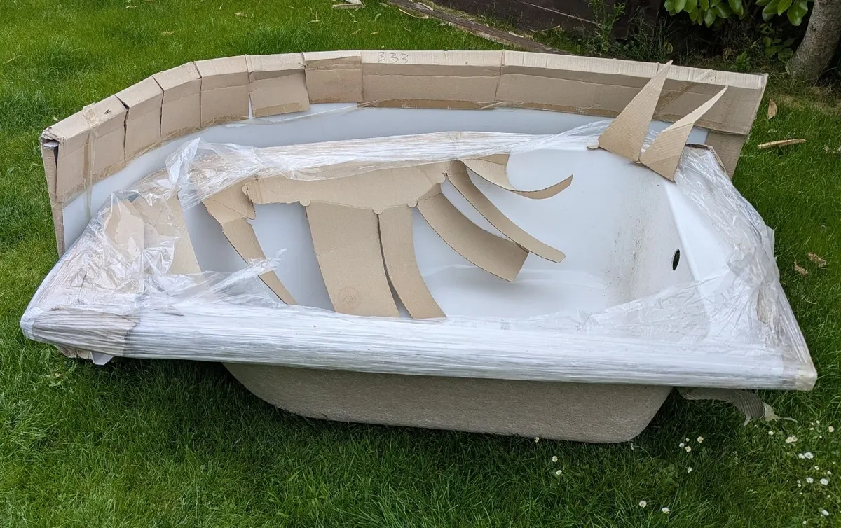 Asymmetrical GoodHome Bathtub 145 × 95 cm – Left - Image 2