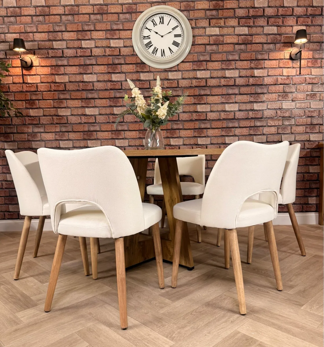 Round Pedestal kitchen table & 6 chairs *New* - Image 1