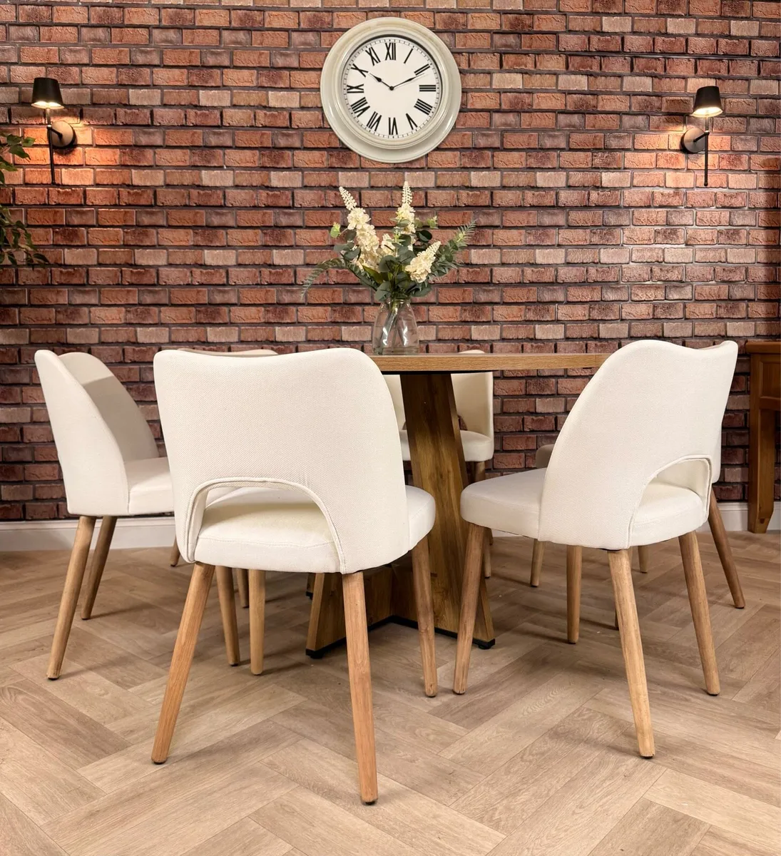 Round Pedestal kitchen table & 6 chairs *New* - Image 2
