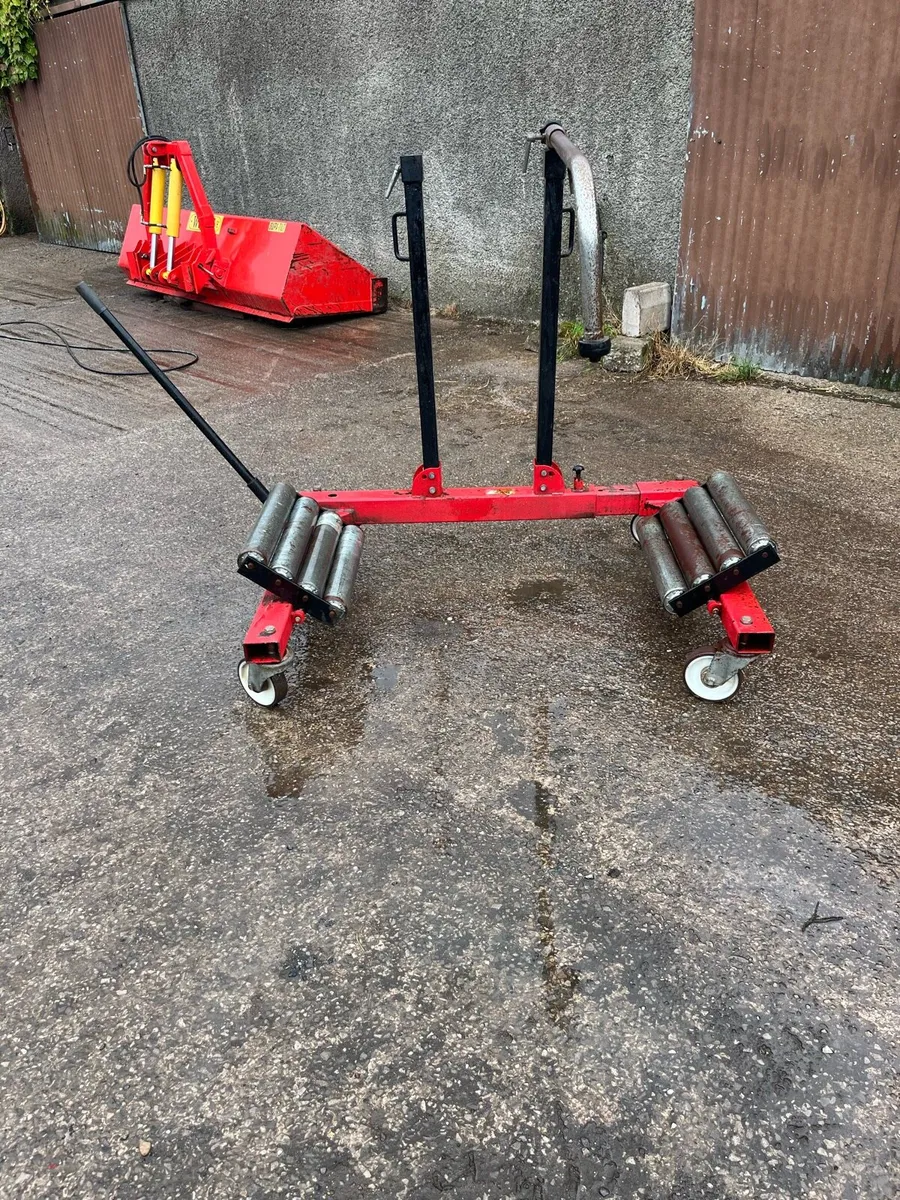 True graft hydraulic wheel changer - Image 1