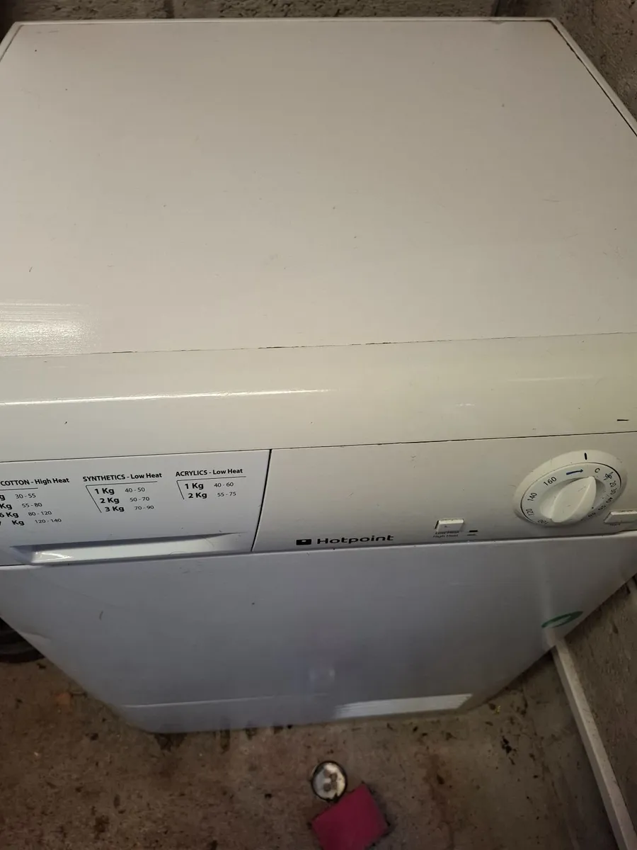 Hotpoint Aquarius condensing dryer 7 kg - Image 2