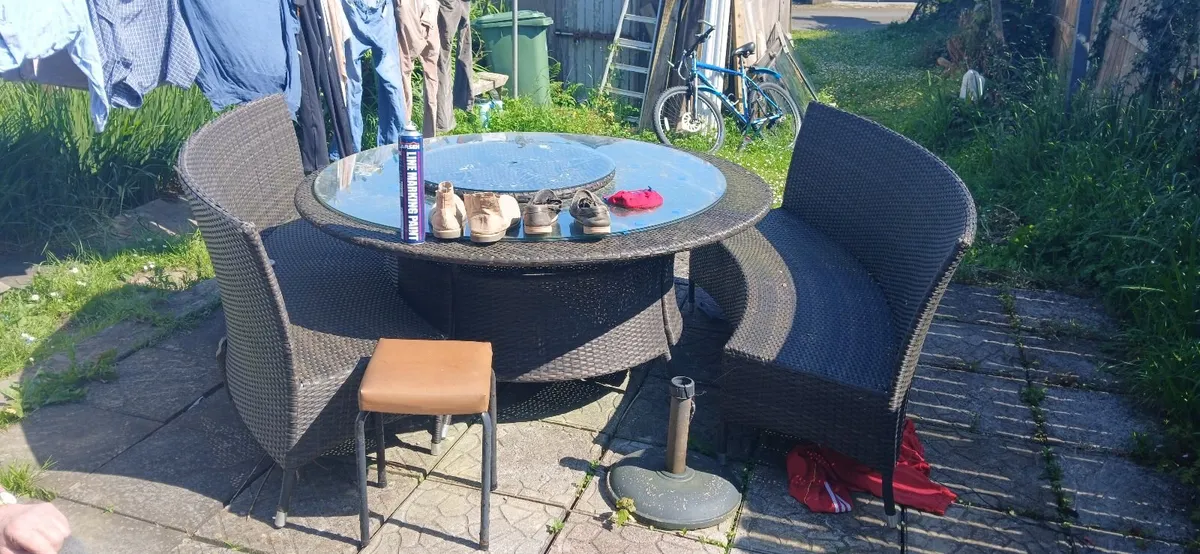 paving slabs and garden table and couch - Image 3