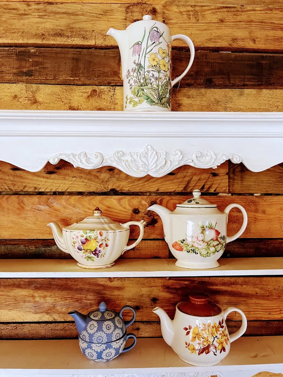Vintage tea pots - 5 for €25