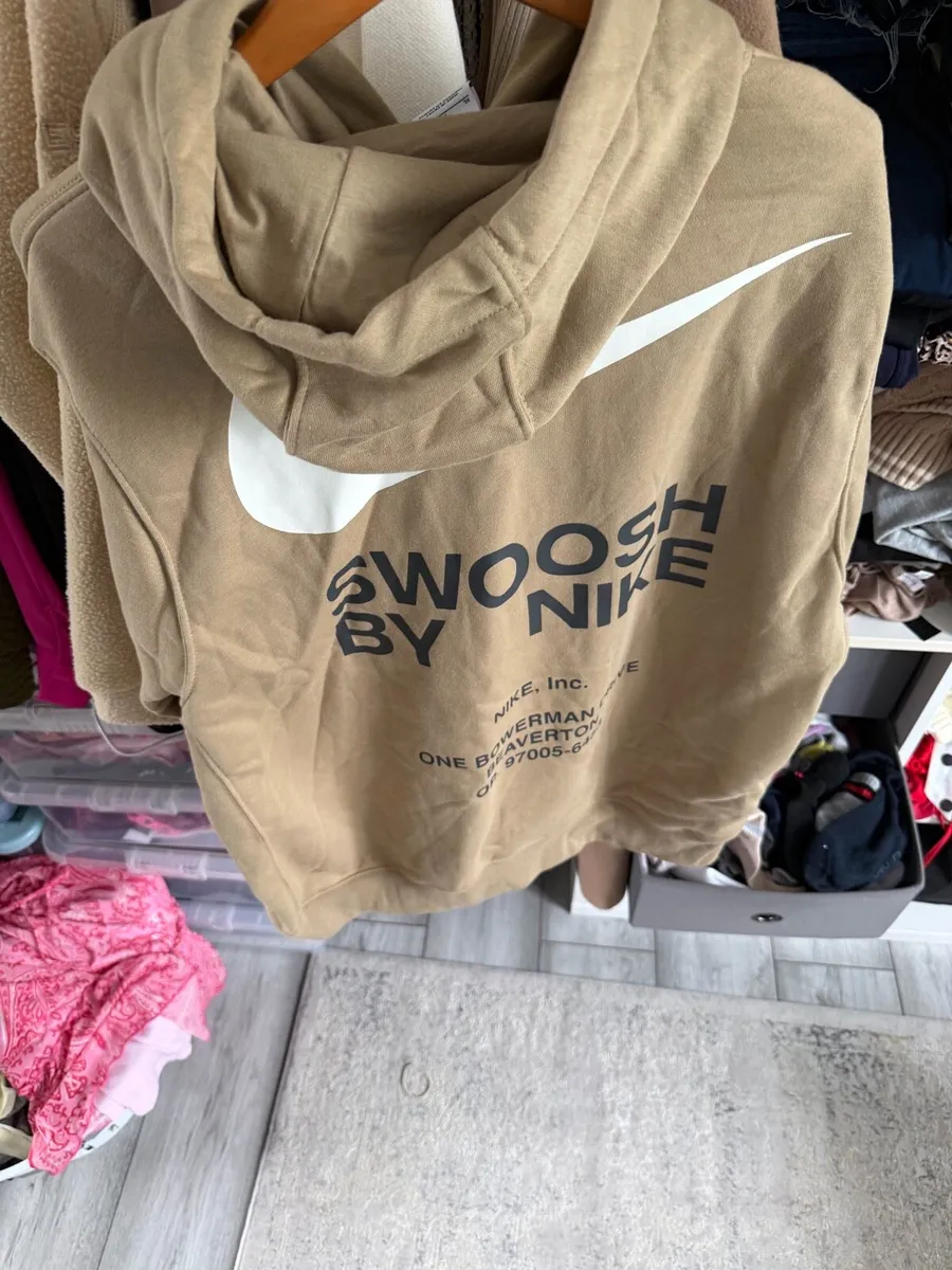 Branded men’s hoodies - Image 2
