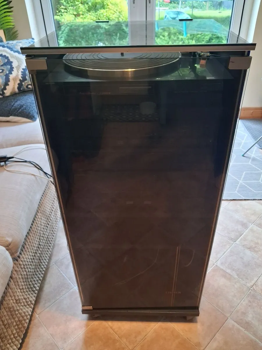 Kenwood amp, cd, tuner...in cabinet vintage - Image 2